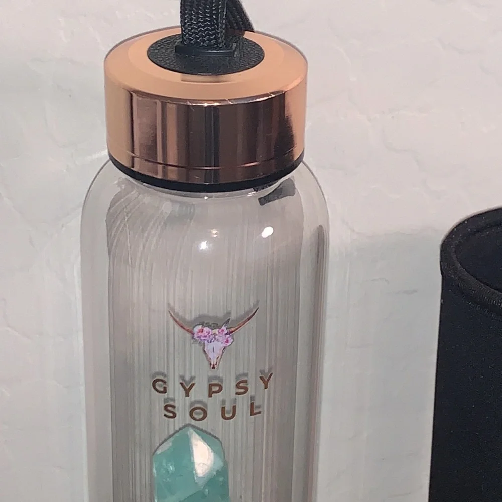 GYPSY SOUL AQUAMARINE QUARTZ BRAND NEW GLASS WATER BOTTLE WITH SLEEVE - Picture 3 of 10
